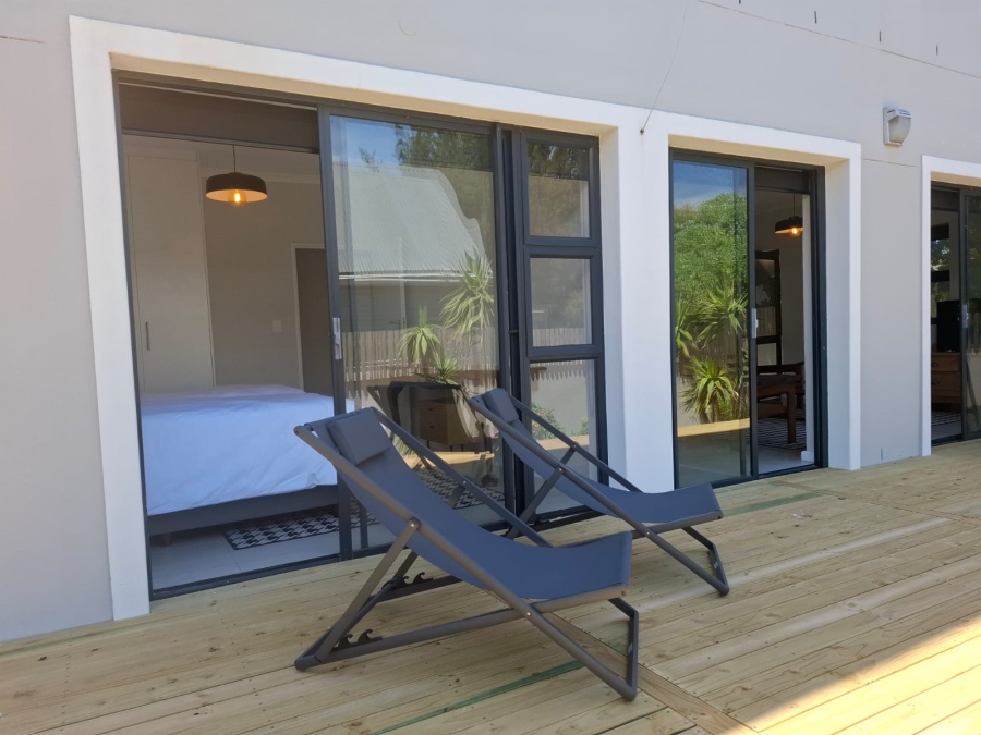 To Let 2 Bedroom Property for Rent in Clovelly Western Cape